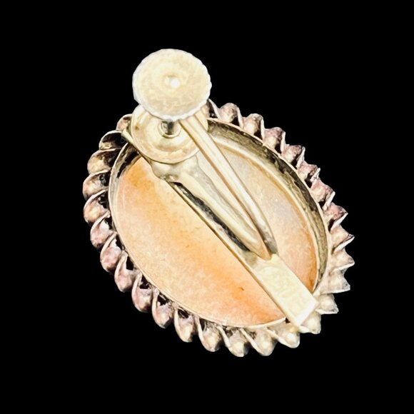 Vintage 1/20 12k GR Carved Shell Cameo Screw Back Earrings (5285) - Picture 8 of 8